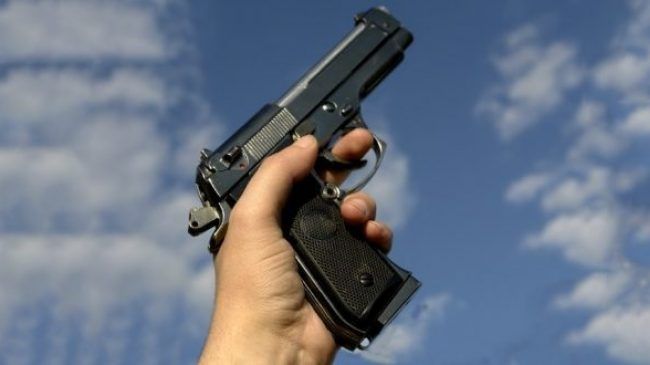 شرطي بطاطا يشهر سلاحه لإيقاف ثلاثيني هدد المواطنين بالسلاح الأبيض