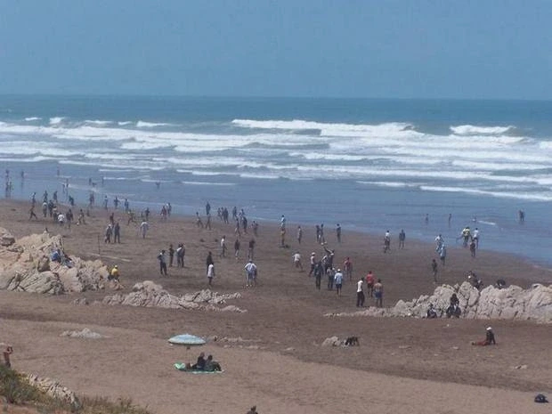 شاطئا غير صالح للاستحمام (منها شواطئ الرباط وسلا وأكثرها في جهة طنجة)-فيديو – صفحة الشعب