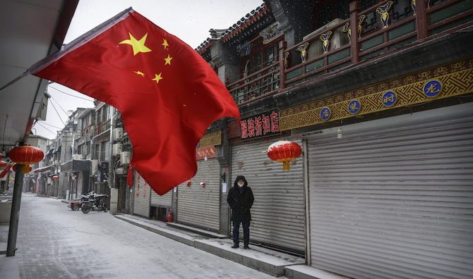 الصين ترفع القيود المفروضة لمكافحة كورونا