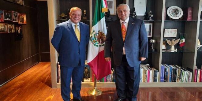 المكسيك تسعى لفتح خط جوي مع المغرب
