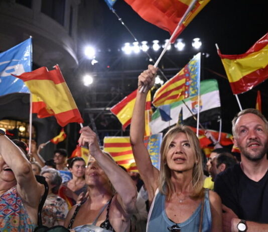 الانتخابات التشريعية في إسبانيا.. النتائج الجزئية تظهر تقدما طفيفا لليمين على حساب الاشتراكيين