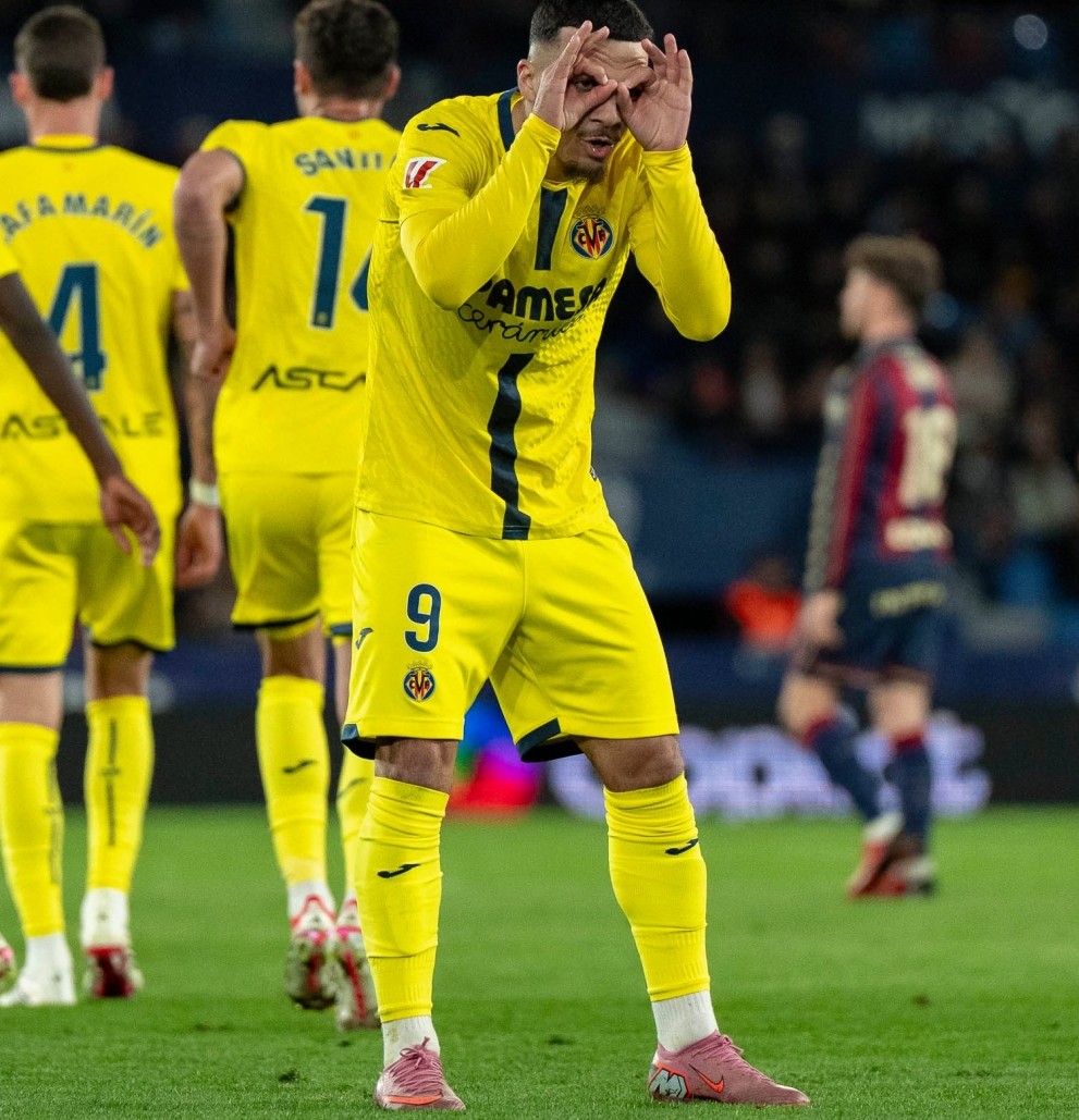 فياريال يفض الشراكة مع أتلتيكو مدريد في المركز الثالث