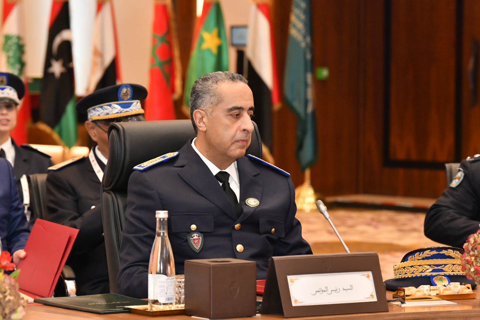 السيد حموشي يشرف على تتويج موظفي “الديستي” بالأوسمة الملكية تقديرا لتفانيهم