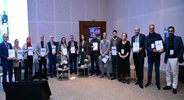 أطباء العيون المغاربة يدعون إلى إصلاحات من أجل مستقبل أفضل للرعاية البصرية