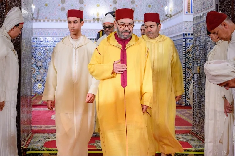 أمير المؤمنين يترأس بالقصر الملكي بالرباط حفلا دينيا إحياء لليلة القدر المباركة